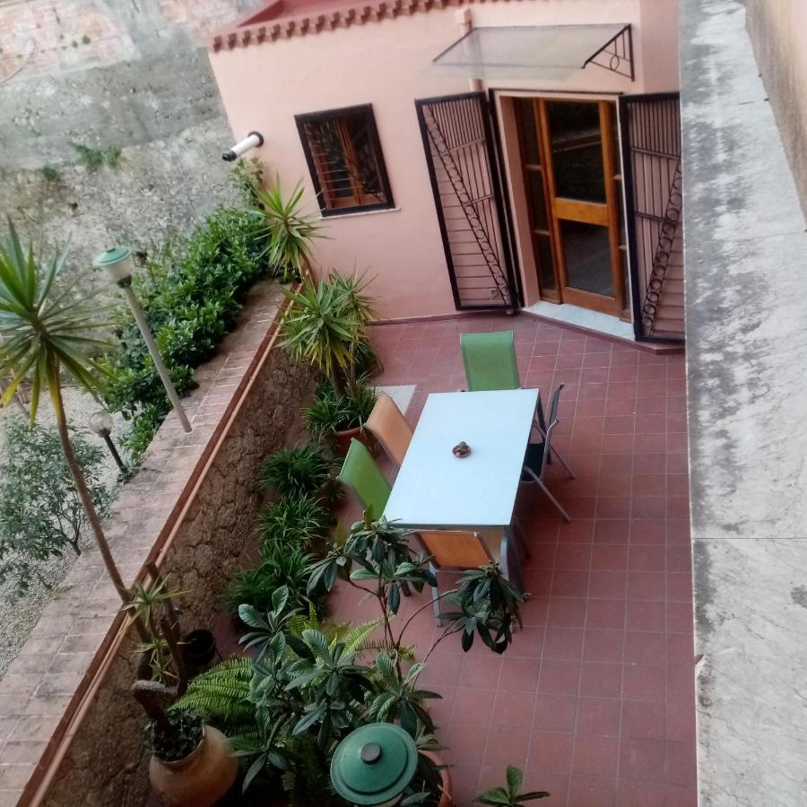 Bed And Breakfast Josepha Taormina Exterior photo